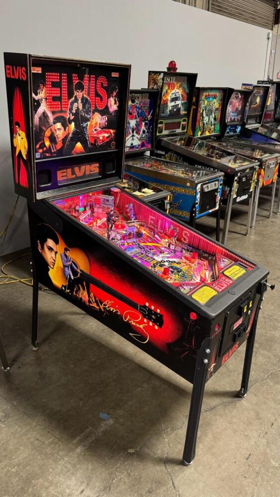 ELVIS E.P.E. PINBALL MACHINE by STERN 2004