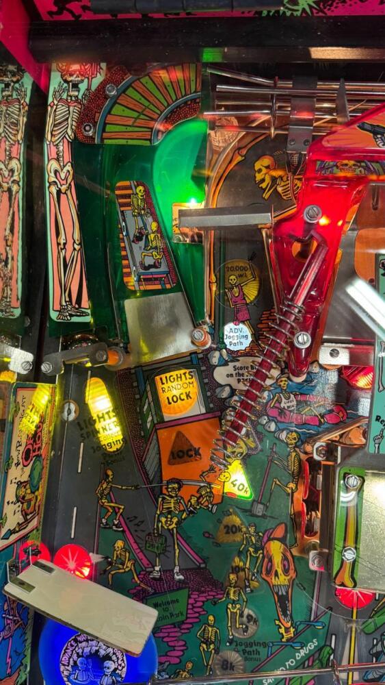 BONE BUSTERS INC. PINBALL MACHINE by GOTTLIEB 1989