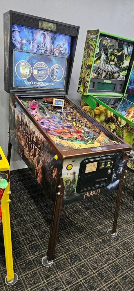 THE HOBBIT LIMITED EDITION #225/1500 PINBALL MACHINE JJP