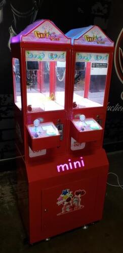 MICRO MINI CLAW CRANE MACHINE BRAND NEW RED