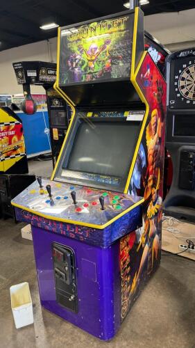 GAUNTLET DARK LEGACY UPRIGHT ARCADE GAME by ATARI MIDWAY