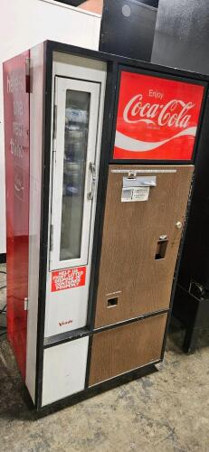 COCA COLA ANTIQUE BOTTLE VENDING MACHINE