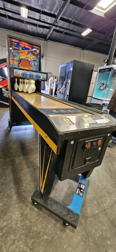 TOP DAWG SHUFFLE BOWLER ARCADE GAME CLASSIC WILLIAMS
