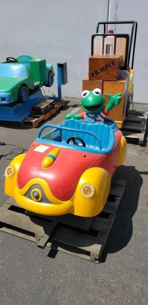 KIDDIE RIDE KERMIT CAR RIDE MUPPETS