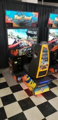 TWISTED NITRO STUNT RACING DX 42" LCD ARCADE GAME