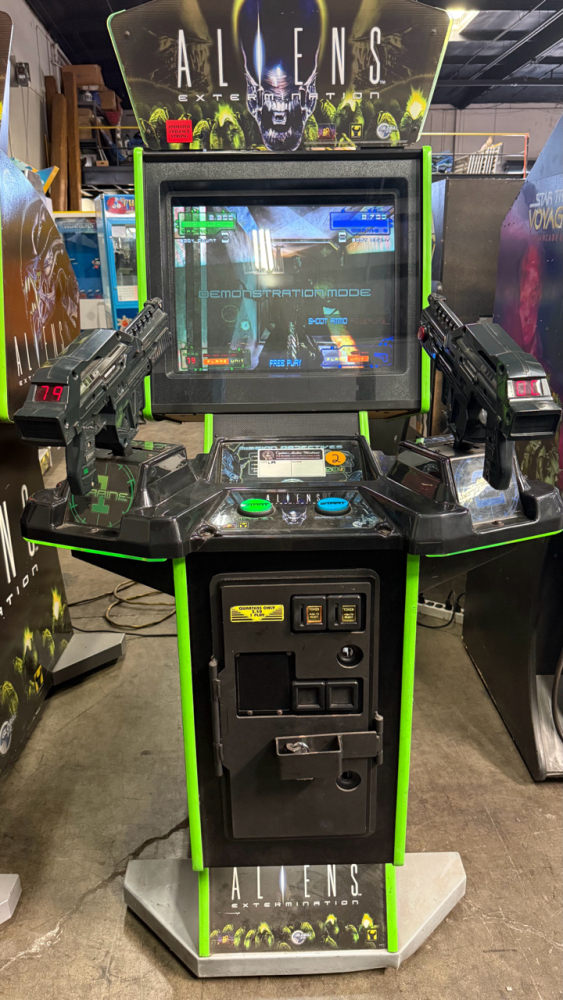 ALIENS EXTERMINATION FIXED GUN ARCADE GAME BY GLOBAL VR #2