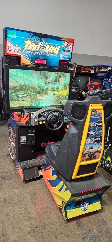 TWISTED NITRO STUNT RACING DELUXE SITDOWN RACING GAME BY GLOBAL VR
