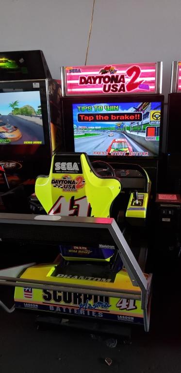 download daytona 2 arcade machine