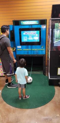 KICK IT PRO SOCCER SPORTS REDEMPTION ARCADE GAME