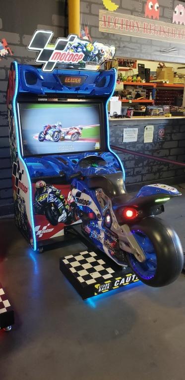 MOTO GP MOTORCYCLE RACING BLUE ARCADE GAME