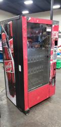 ROYAL VENDOR RVRW500 SODA VENDING MACHINE