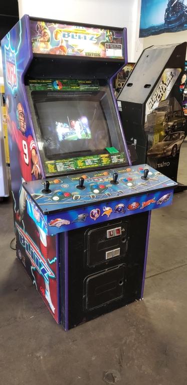 BLITZ GOLD 2000 4 PLAYER DEDICATED ARCADE GAME