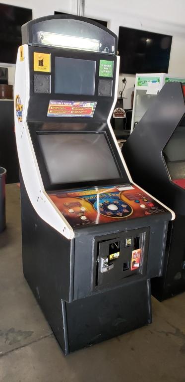 GOLDEN TEE LIVE GOLF ARCADE GAME CABINET