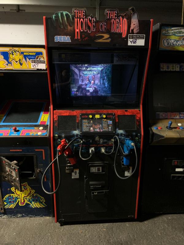 HOUSE OF THE DEAD 2 ZOMBIE SHOOTER ARCADE GAME