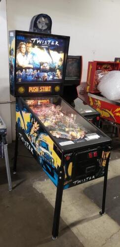 TWISTER the MOVIE PINBALL MACHINE SEGA