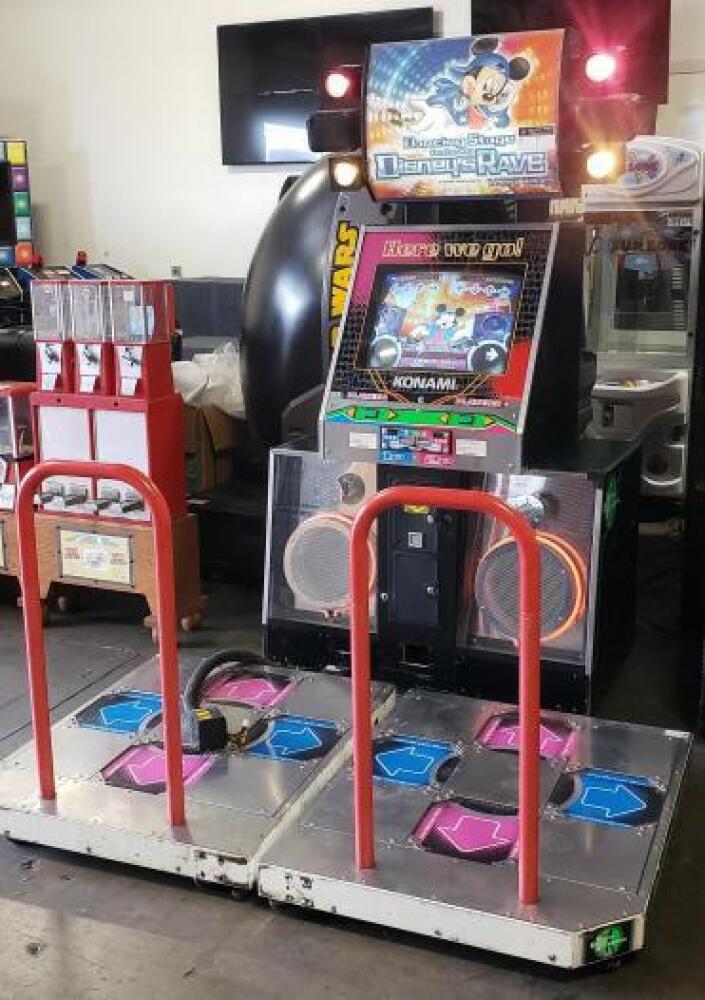 DDR DISNEY RAVE DANCING STAGE DANCE ARCADE GAME