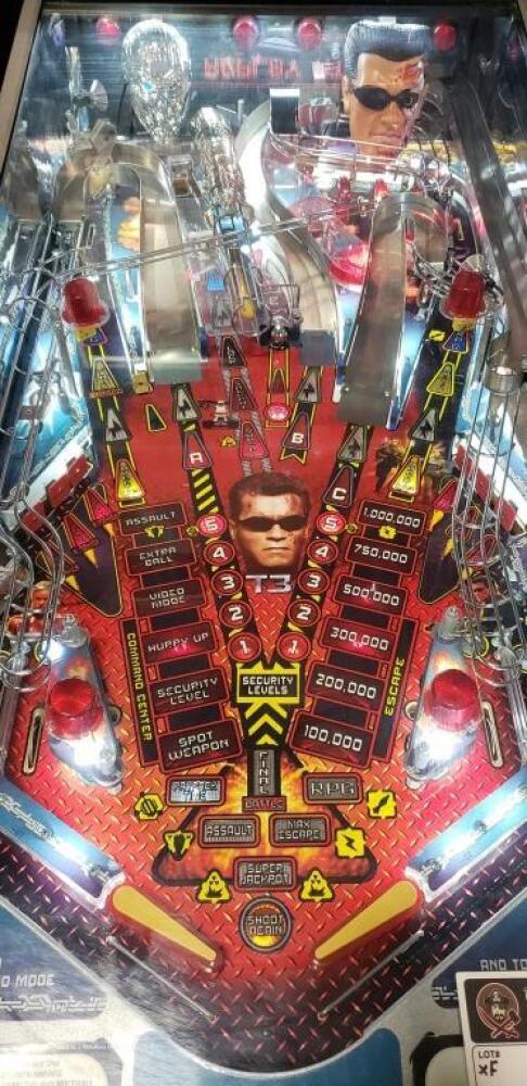 TERMINATOR 3 RISE OF THE MACHINES PINBALL MACHINE