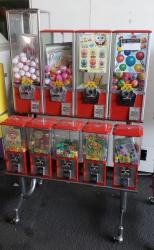 NORTHWESTERN BULK CANDY CAPSULE RACK #2