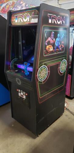 TRON DEDICATED CLASSIC BALLY ARCADE GAME