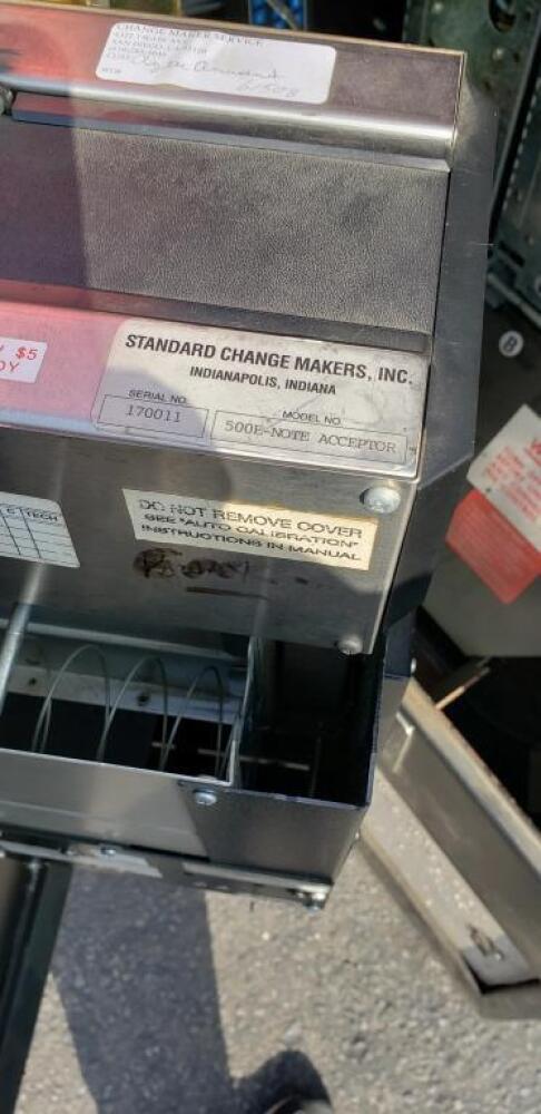 STANDARD MODEL NO. 500-E NOTE CHANGER MACHINE
