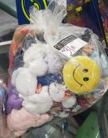 1 LOT- BAG OF PLUSH TOYS - TY BEANIES