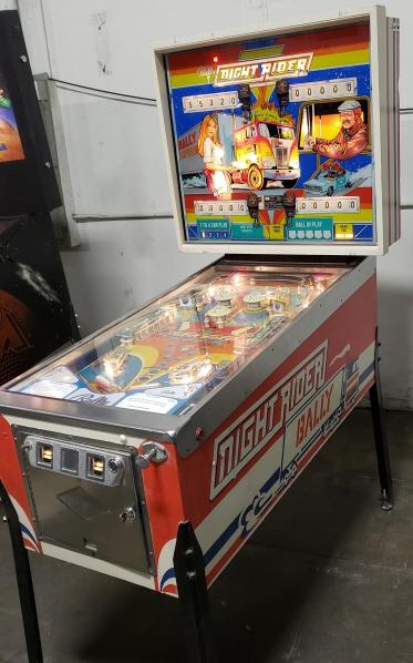 NIGHT RIDER CLASSIC EM PINBALL MACHINE BALLY 1976