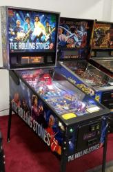 THE ROLLING STONES PINBALL MACHINE STERN INC