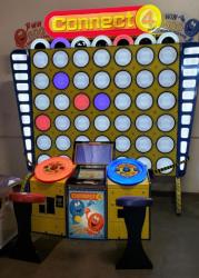 CONNECT 4 DELUXE TICKET REDEMPTION GAME BAYTEK