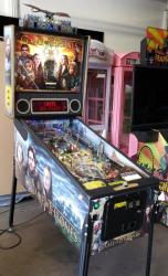 GAME OF THRONES PRO PINBALL MACHINE W/ EXTRAS