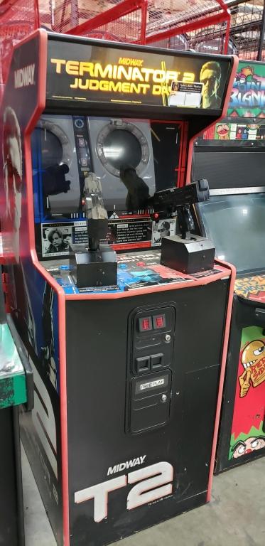 TERMINATOR 2 JUDGEMENT DAY ARCADE GAME