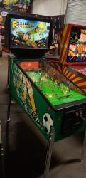 FLIPPER FOOTBALL CAPCOM PINBALL MACHINE 1996