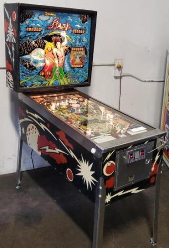 FLASH CLASSIC WILLIAMS PINBALL MACHINE 1978