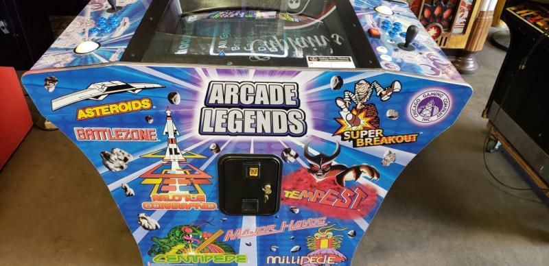 ARCADE LEGENDS COCKTAIL TABLE MULTICADE ARCADE