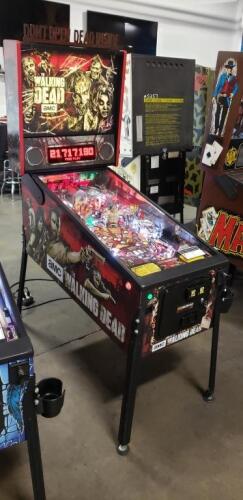 THE WALKING DEAD PRO PINBALL MACHINE STERN 2014