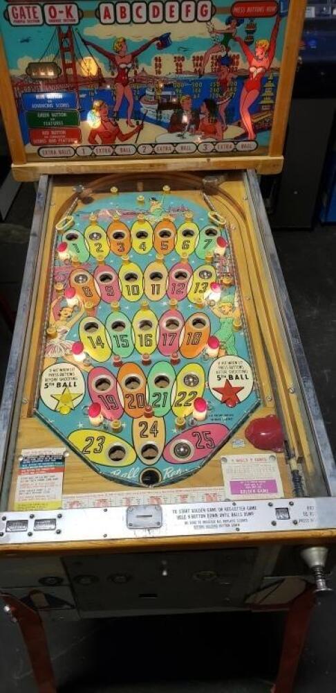 GOLDEN GATE BALLY BINGO PINBALL MACHINE 1962