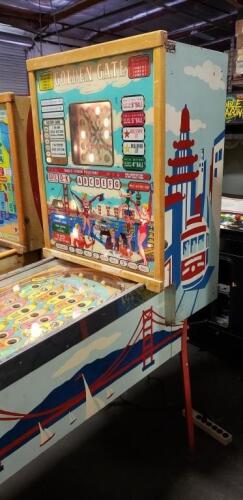 GOLDEN GATE BALLY BINGO PINBALL MACHINE 1962