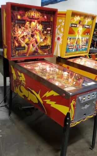 VIKING PINBALL MACHINE BALLY 1980