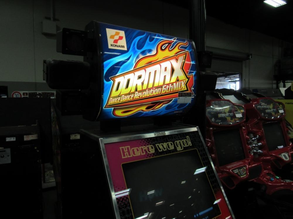 DDR 6TH MIX DANCE ARCADE GAME KONAMI JP CABINET