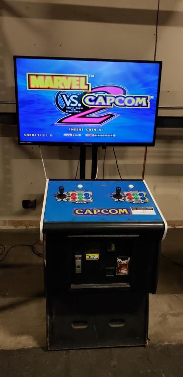 MARVEL VS CAPCOM 2 PEDESTAL ARCADE 50" LCD MONITOR