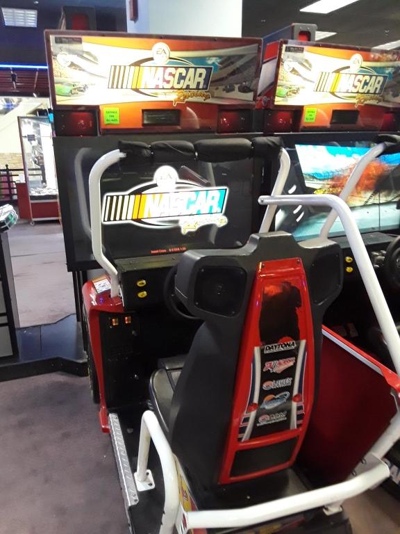 NASCAR RACING SITDOWN ARCADE GAME 42" LCD