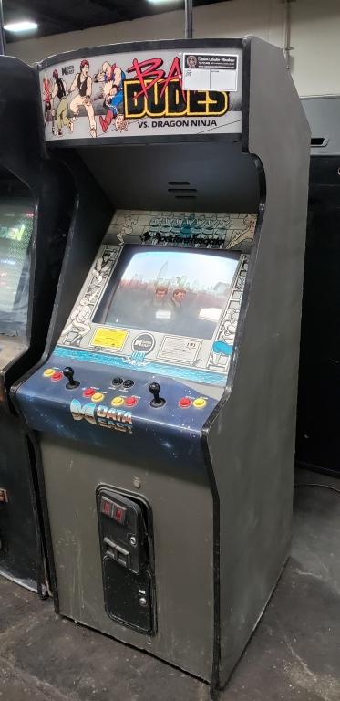 BAD DUDES CLASSIC UPRIGHT FIGHTER ARCADE GAME