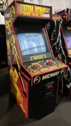 MORTAL KOMBAT DEDICATED MIDWAY ARCADE GAME