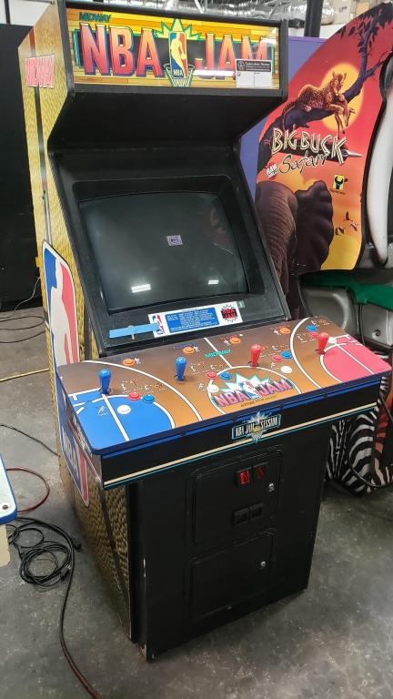 NBA JAM 4 PLAYER MIDWAY UPRIGHT ARCADE GAME