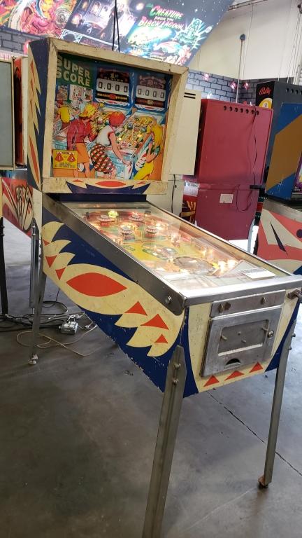 SUPER SCORE PINBALL MACHINE GOTTLIEB 1967