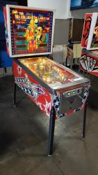 SIX MILLION DOLLAR MAN PINBALL MACHINE BALLY