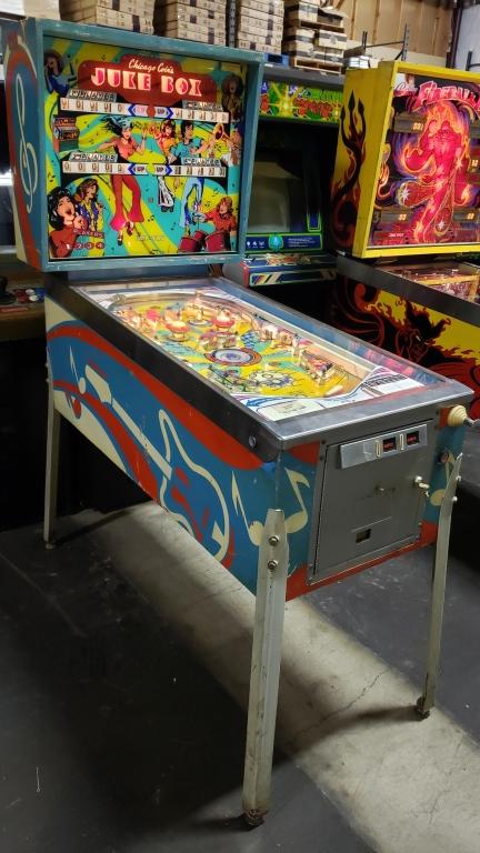 CHICAGO COIN'S JUKEBOX PINBALL MACHINE 1976