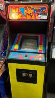 MS PACMAN UPRIGHT ARCADE GAME - 2