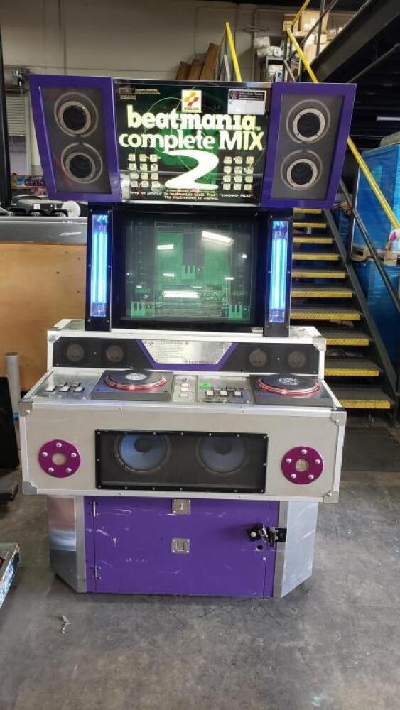 BEATMANIA COMPLETE MIX 2 MUSIC ARCADE GAME