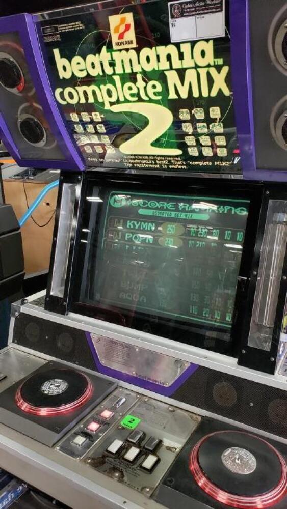 BEATMANIA COMPLETE MIX 2 MUSIC ARCADE GAME