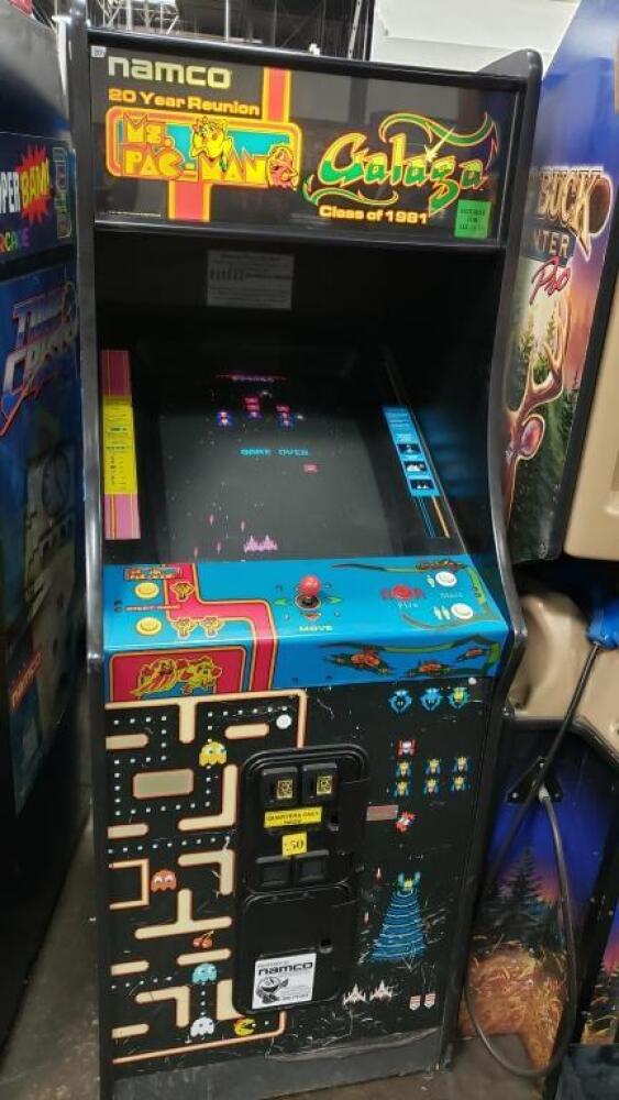 CLASS OF 1981 GALAGA MS PACMAN ARCADE GAME